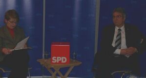Tanja Machalet und Roger Lewentz während der Diskussion
